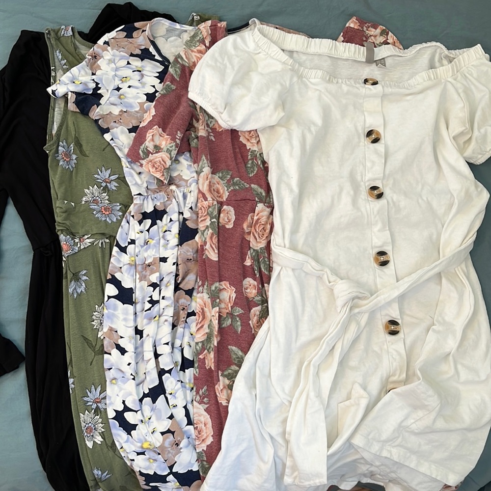 Lot of small to medium maternity dresses